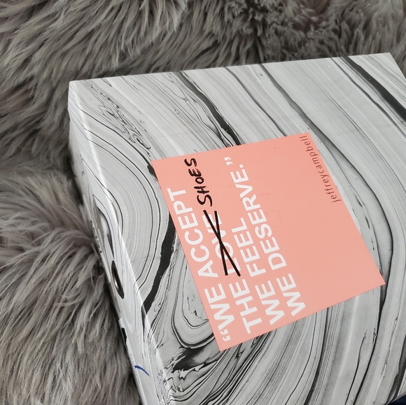 Tapestry boots. - Picture 4 of 4